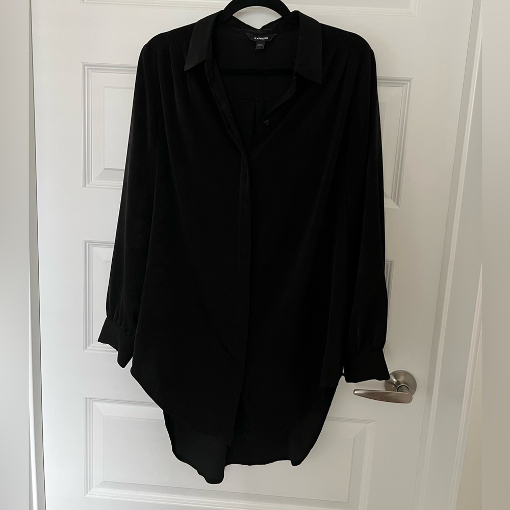 Women’s Express black long sleeve long button up blouse